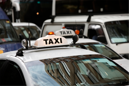 Система моніторингу для таксі: як обрати найкращу для вашого бізнесу?